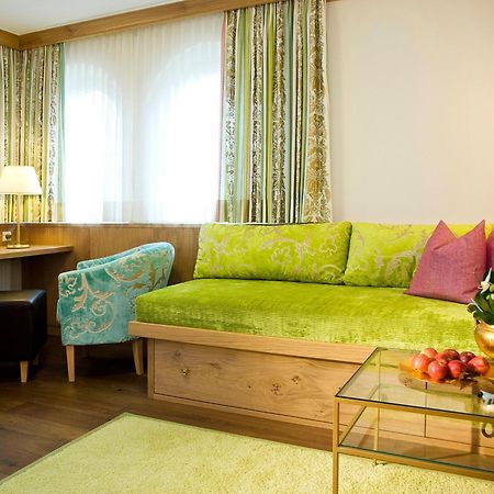 Neuhaus Zillertal Resort ไมย์อาโฮเฟิน ภายนอก รูปภาพ