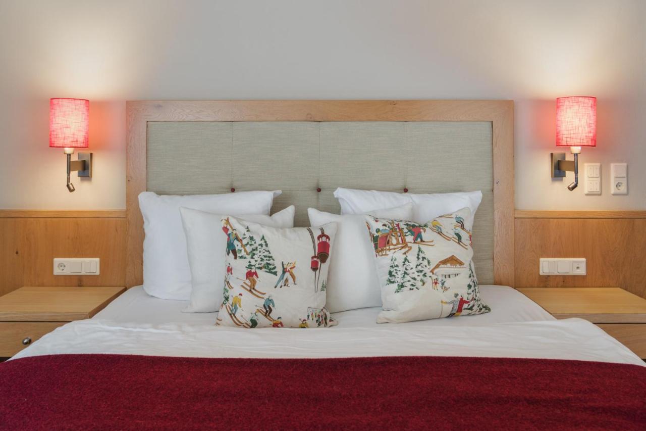 Neuhaus Zillertal Resort ไมย์อาโฮเฟิน ภายนอก รูปภาพ