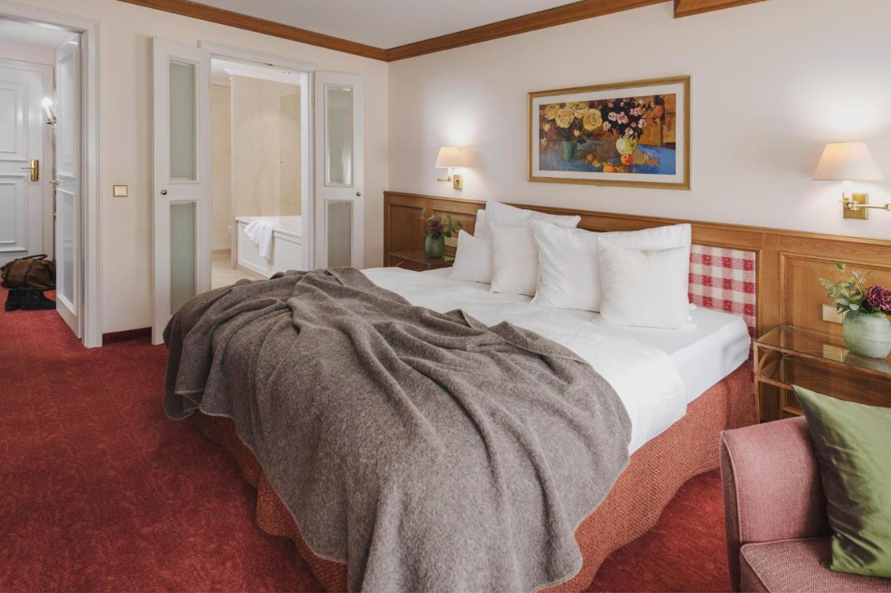Neuhaus Zillertal Resort ไมย์อาโฮเฟิน ภายนอก รูปภาพ