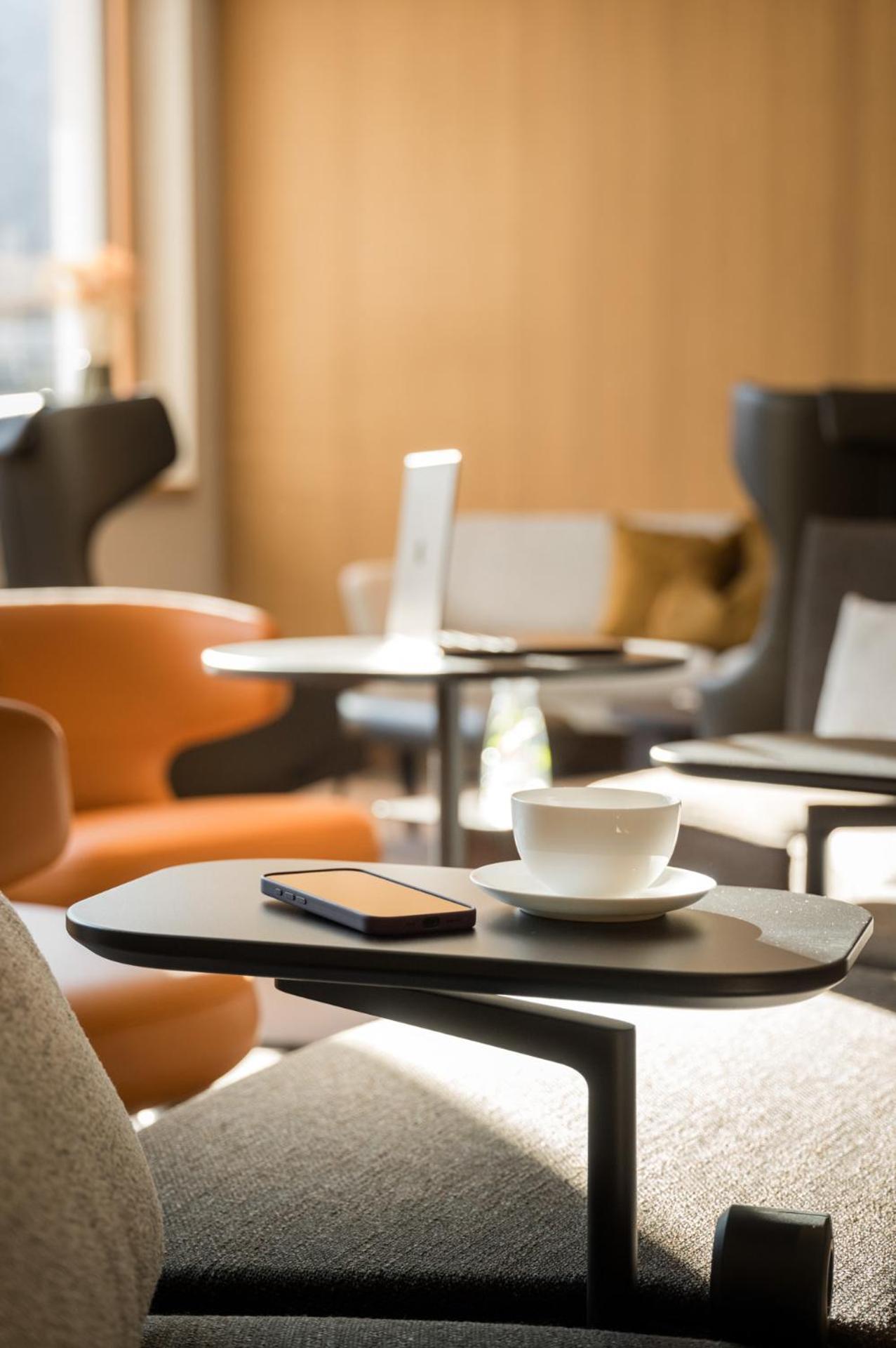 Neuhaus Zillertal Resort ไมย์อาโฮเฟิน ภายนอก รูปภาพ